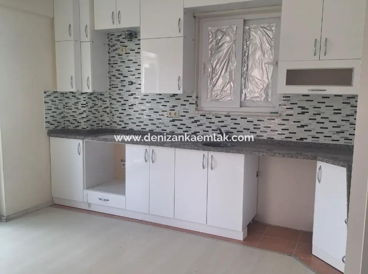 Ortaca Çaylı Mah Spacious Apartment With 3 1 Calorifer For Rent