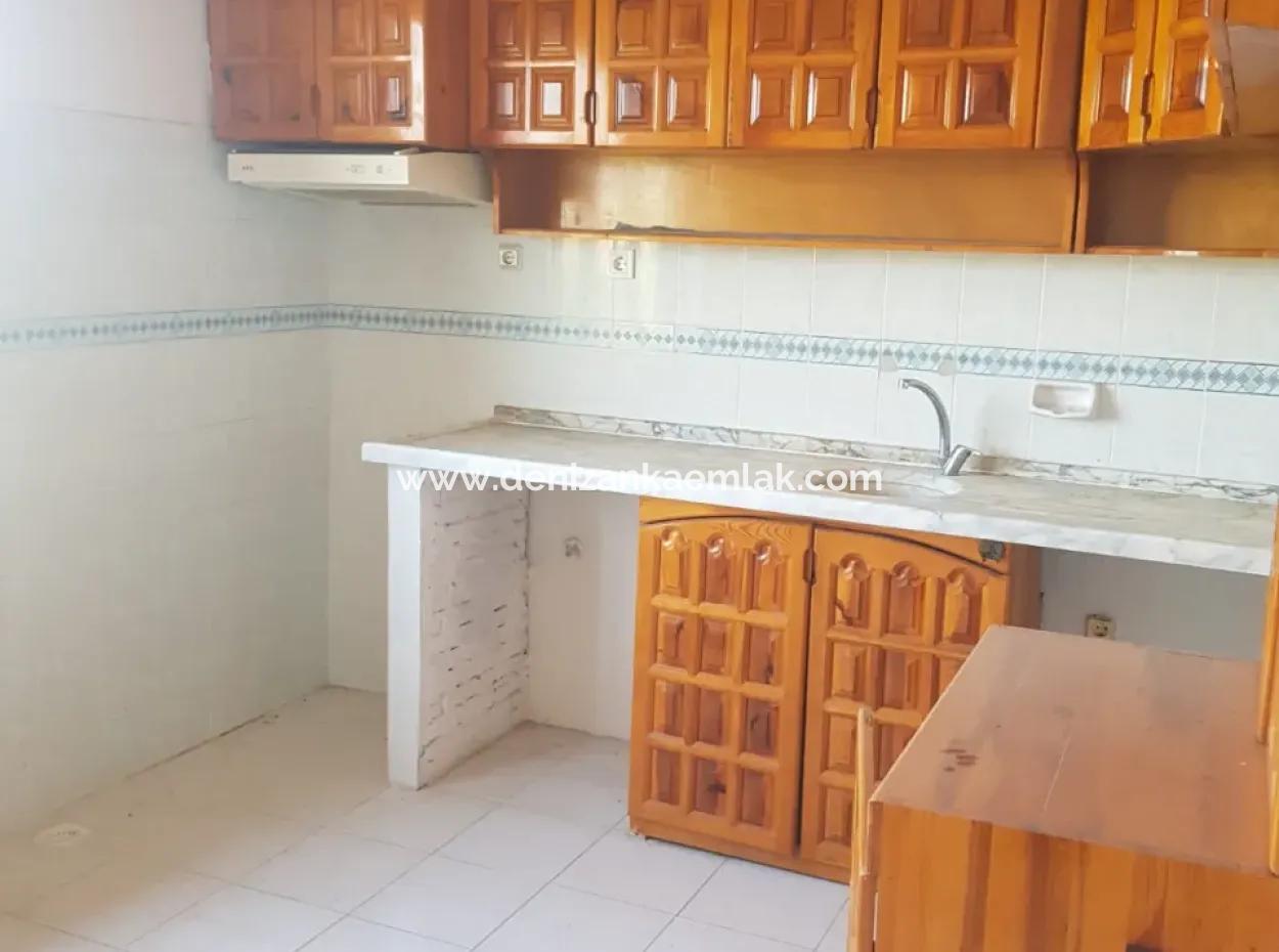 Ortaca Akıncı Mah 2 1 Spacious Apartment For Rent