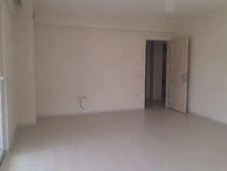 Ortaca Çaylı Mah Spacious Apartment With 3 1 Calorifer For Rent