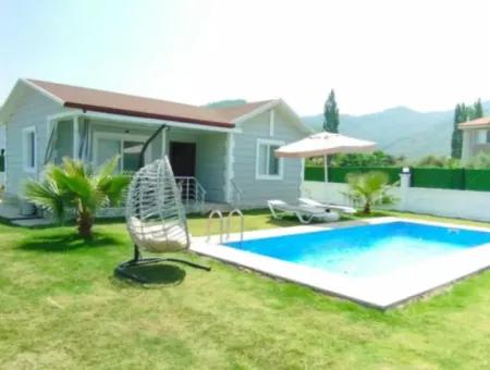 Okçular Mah Fully Furnished 2 1 Fully Detached Villa For Rent